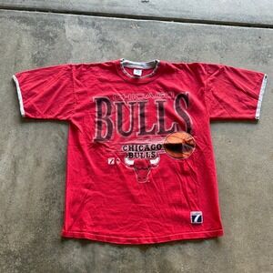 Vintage Chicago Bulls NBA Basketball T-Shirt Red Logo 7 Ringer Tee‎
